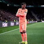 Hansi Flick tiết lộ bí mật: Yamal chưa đạt đỉnh, tương lai còn gây chấn động hơn nữa! 1