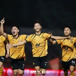 Cú Đúp Bom Tấn Của Tiền Đạo Lào Gốc Việt: Thanh Hoá Lội Ngược Dòng Nghẹt Thở Trước Công An TP.HCM 1