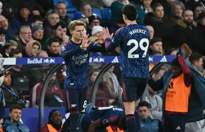 Arteta 'bật mí' lý do Odegaard vẫn tỏa sáng dù không đá chính: Tấm gương lý tưởng của Arsenal 1