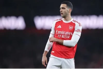 BOM TẤN: Mikel Merino chấn thương nặng, Arsenal chao đảo trước cao trào mùa giải 1