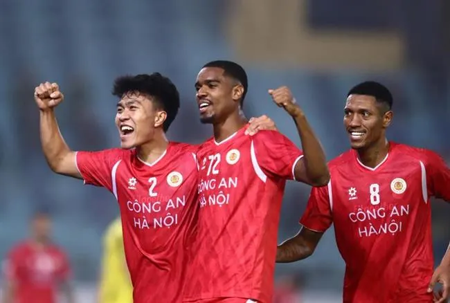 Đội hình CAHN tập luyện chuẩn bị cho AFC Champions League 2