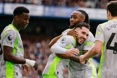 Pep Guardiola Lại 'Quậy' Với Phạt Góc Ngắn: Chiến Thuật Lạ Đánh Bại Chelsea Và Thách Thức Arsenal 1